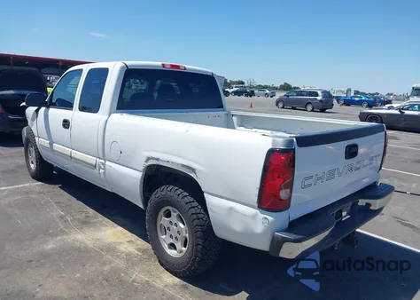 2003 Chevrolet Silverado 1500 Ls z USA, uszkodzony, nr VIN 2GCEK19T931367670